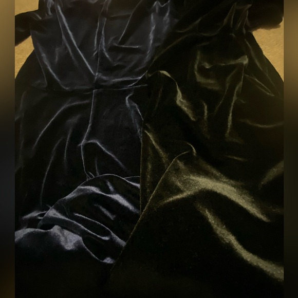 EUC Black Velvet Dress, Size XXS, Land’s End - Picture 3 of 4